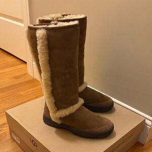 UGG Women's Tan Shearling Winter Boots